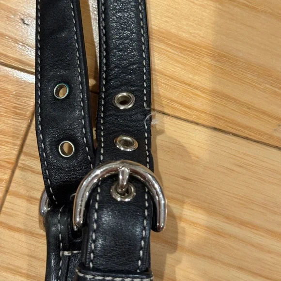 Vintage Coach Soho Black Leather and Canvas Monogram Logo Shoulder Bag - Picture 5 of 8